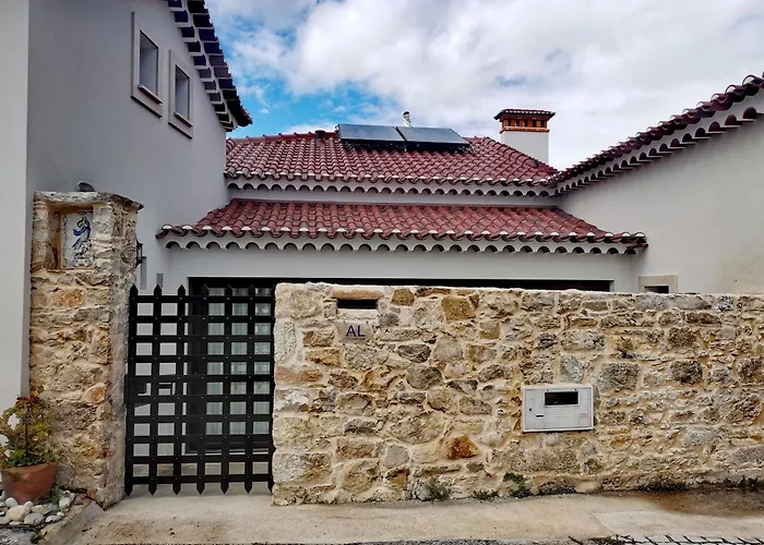 Casa Do Cruzeiro * 오우렘